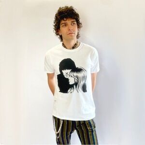 Pattie Boyd And George Harrison Graphic Tee George Harrison Unisex Tee